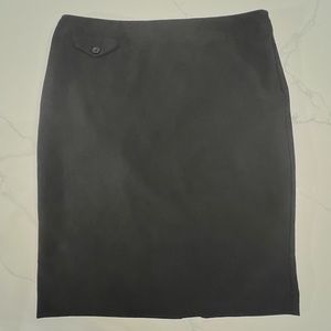 DRESSBARN black pencil skirt size 12 (read description)